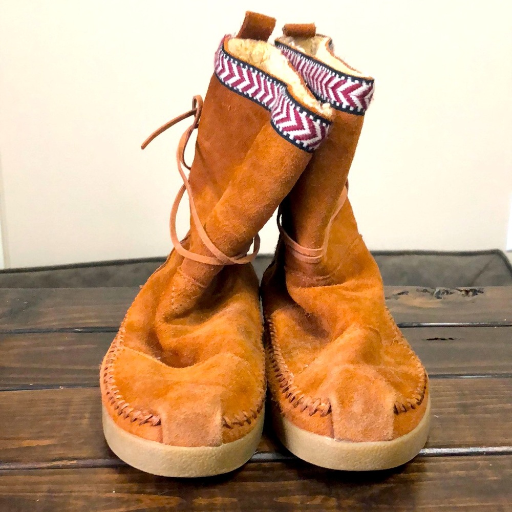 TOMS Boots